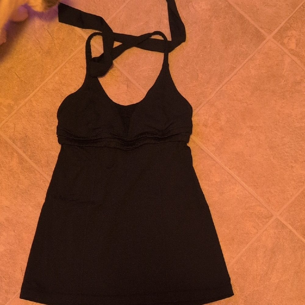 3/$25!! Lululemon Dignity Halter Tanktop. Sz6